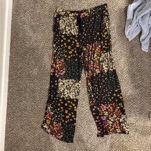 Kensie Black Floral Print Pants